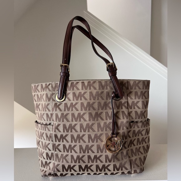 Michael Kors Jet Set Monogram Tote Brown leather straps - Picture 3 of 13
